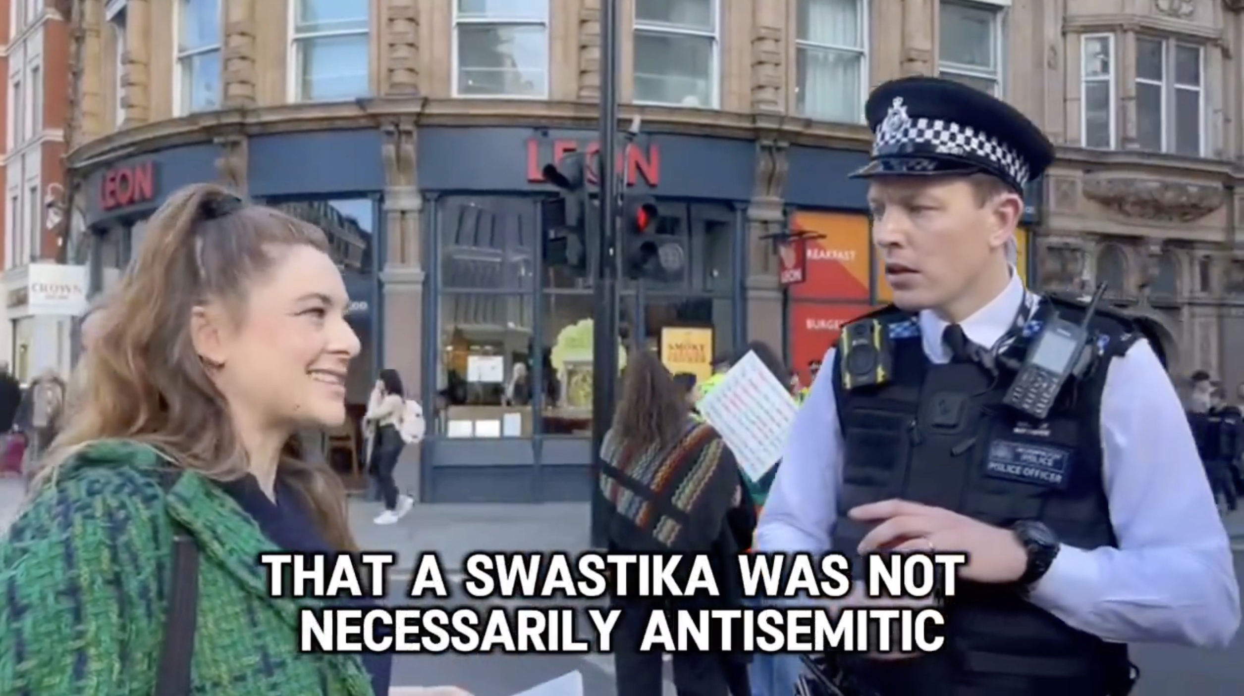 A Met cop insists that swastikas 'need to be taken in context' at a pro-Palestine protest